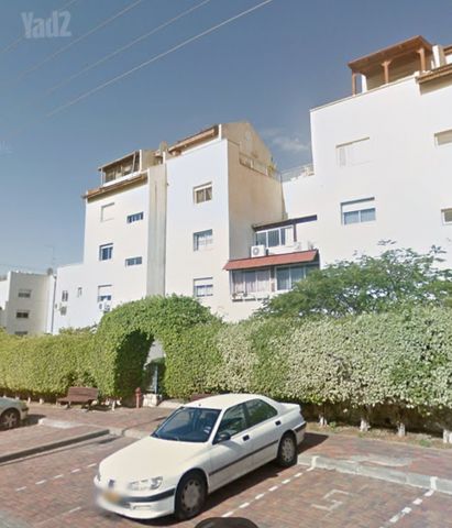 עוגב 1