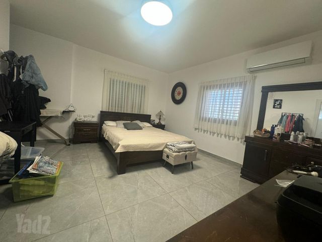 אלכסנדר סשה ארגוב 32