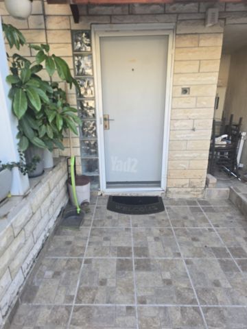 ליבנה 12