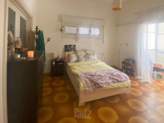 קריניצי 12