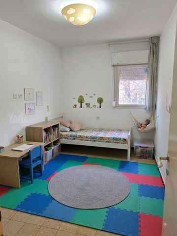 דרך הטייסים 50