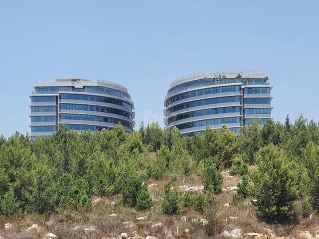 שדרות הרכס 13