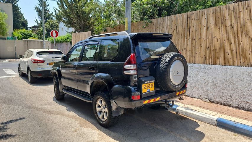 לנד קרוזר Luxury אוט׳ דיזל 8 מק 5 דל 3.0 (173 כ״ס)