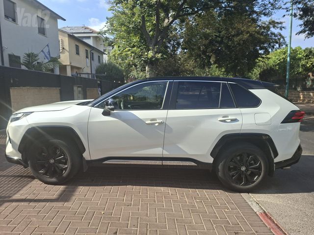 מודעת רכב טויוטה RAV4