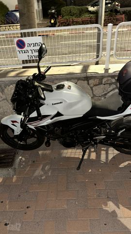 מודעת רכב קאוואסאקי Z400