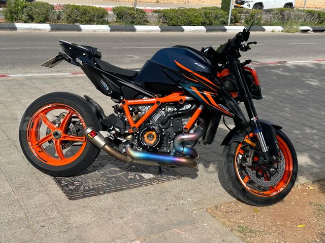 מודעת רכב KTM Naked Super Duke 1290R