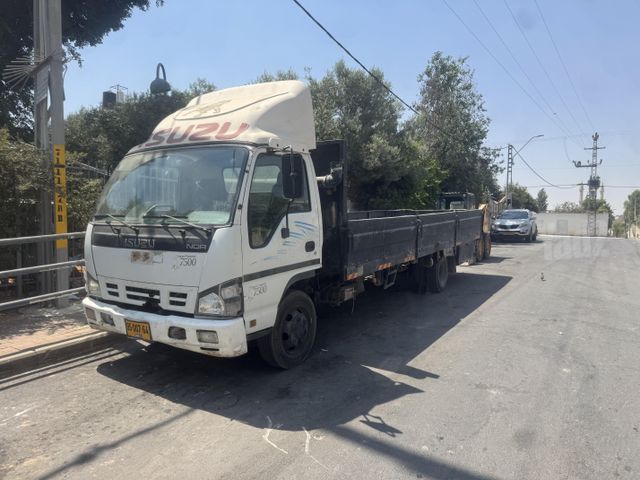 מודעת רכב איסוזו