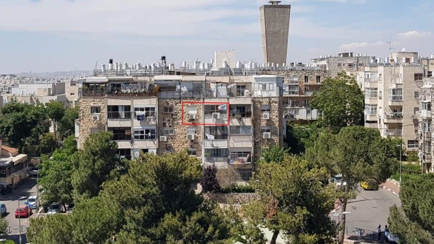נטרונאי גאון 4
