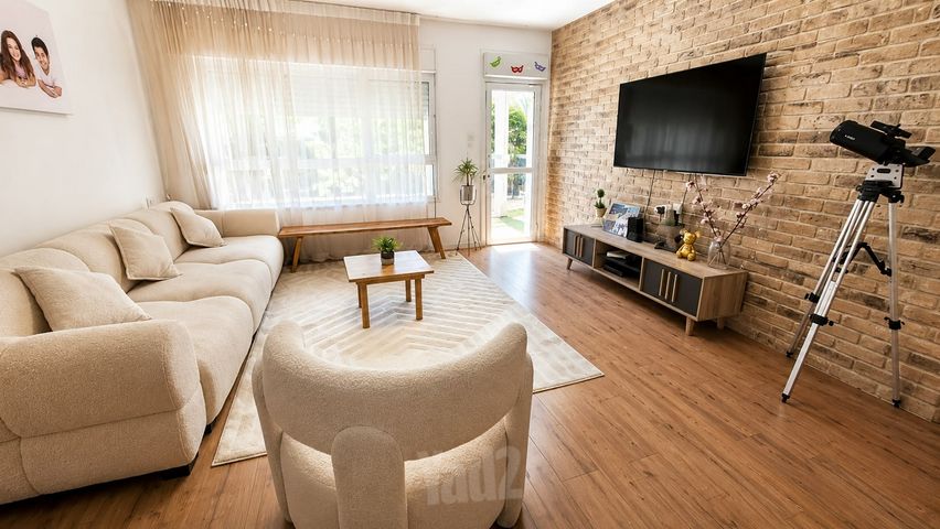 דירה, הדר המושבות הותיקה / אם המושבות הותיקה, פתח תקווה