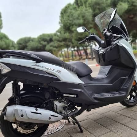 מודעת רכב סאן יאנג ג'וי-מקס Z-250