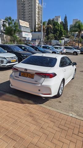 מודעת רכב טויוטה קורולה 2