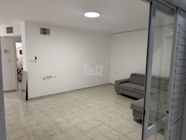 הנוער העובד 11