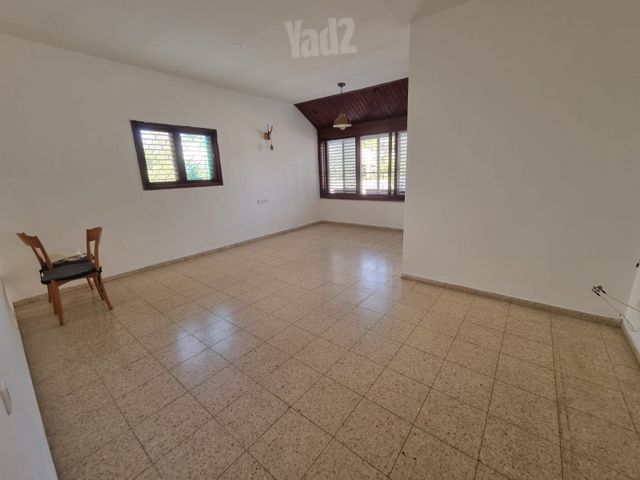 א.ד. גורדון 10