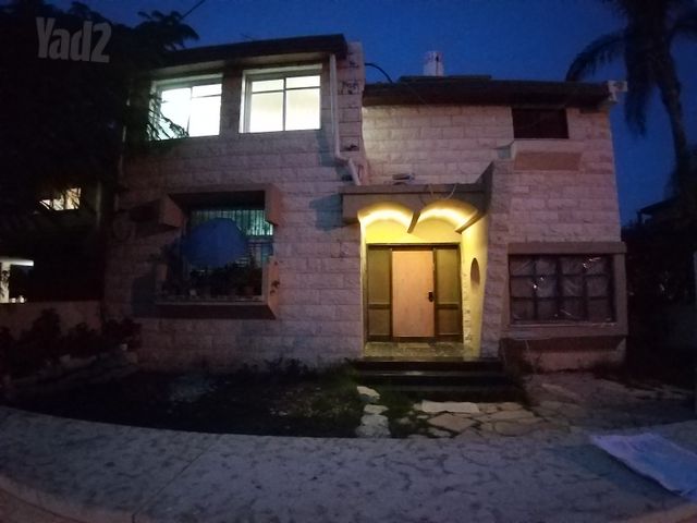 הרב הגר 8