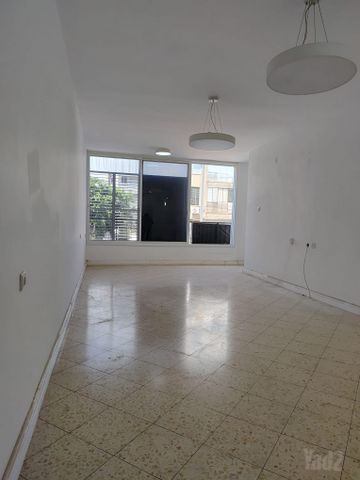 סוקולוב 108