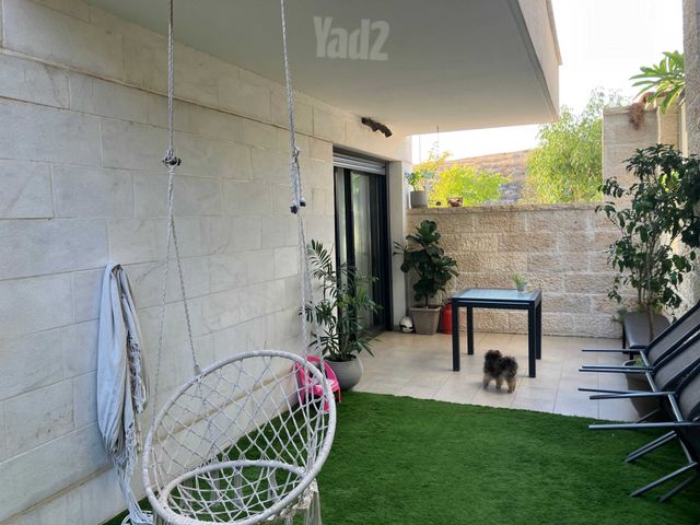 דירת גן, מורשת, מודיעין מכבים רעות