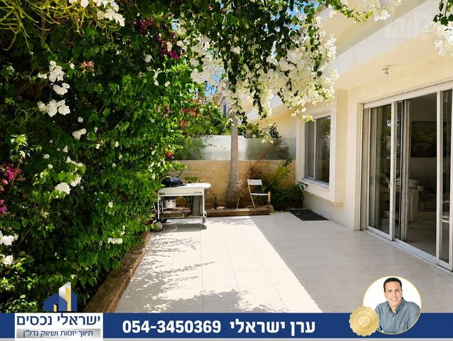 מתחם 19 - 20 (מתחם הפרחים)