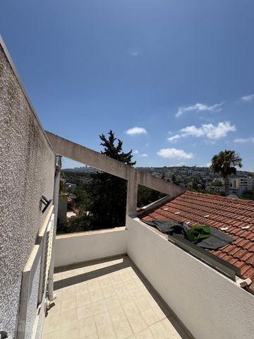 נורית 