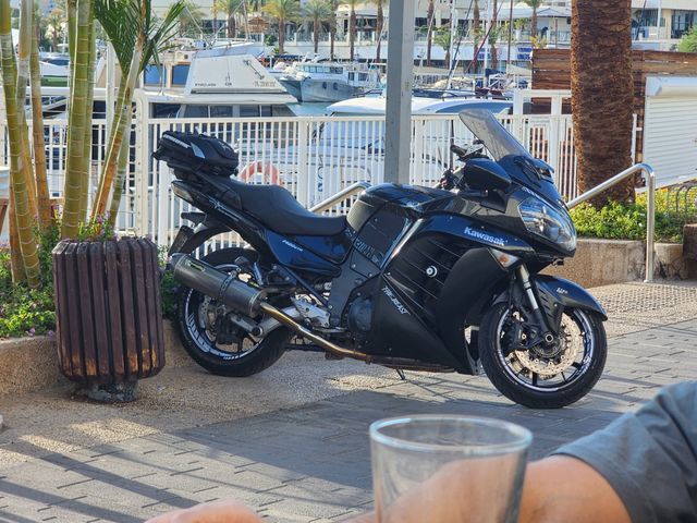 מודעת רכב קאוואסאקי GTR1400