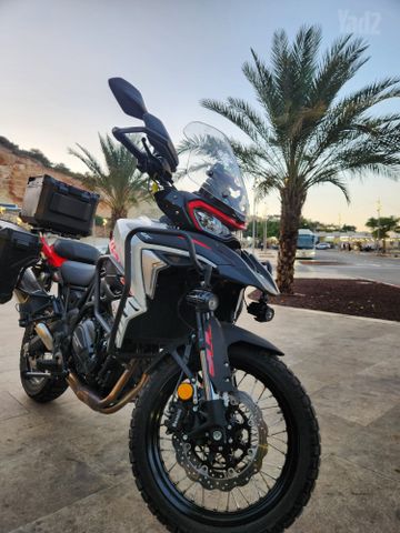 מודעת רכב בנלי TRK702X