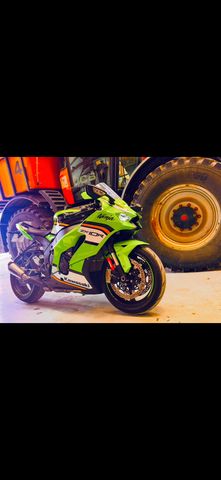 מודעת רכב קאוואסאקי נינג'ה ZX 10R