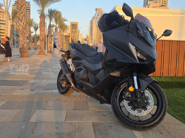 מודעת רכב הונדה FORZA750