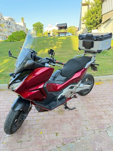 מודעת רכב הונדה FORZA750