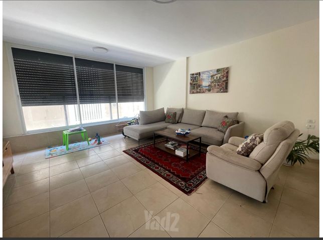 עין גנים 30