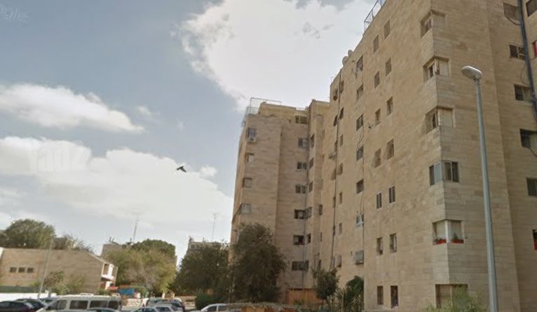 לאה גולדברג 