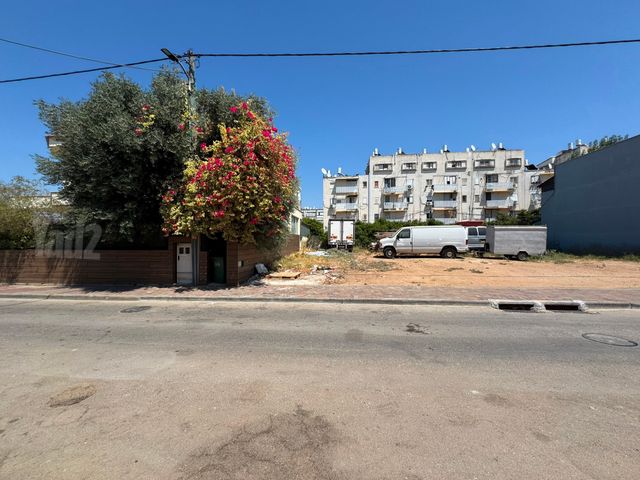 Petah Tikva, Israel 3