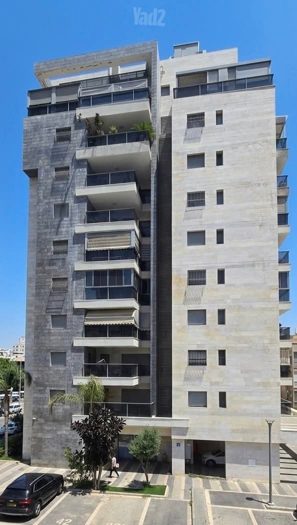 אהוד מנור 19