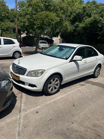 C-class Classic C 200 אוט׳ דיזל 2.1 (136 כ״ס)