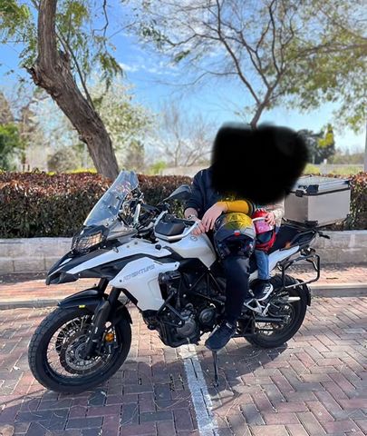 מודעת רכב בנלי TRK502X