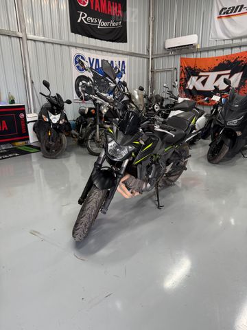 מודעת רכב קאוואסאקי Z650