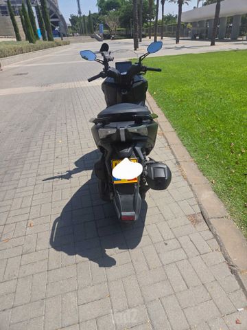 מודעת רכב קימקו דאון-טאון 350