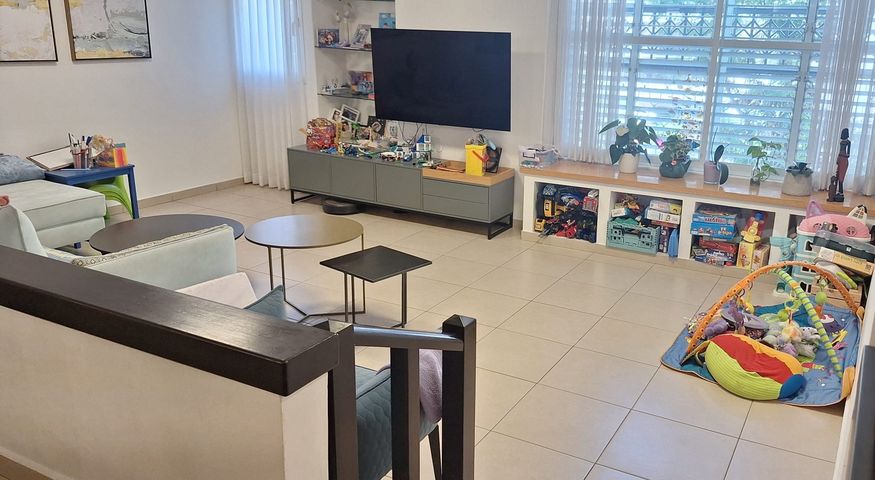 חבצלת השרון 20