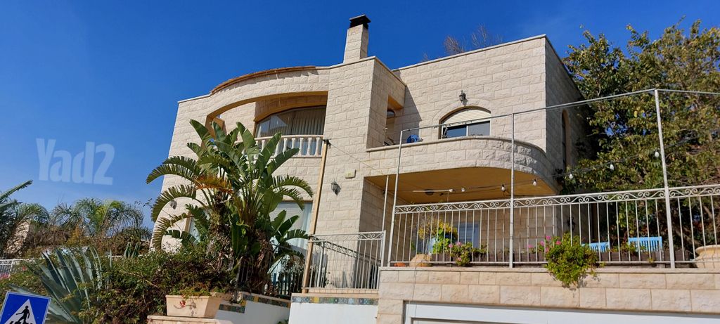 נוף הים 54