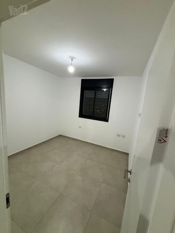 שדרות יצחק שמיר 4