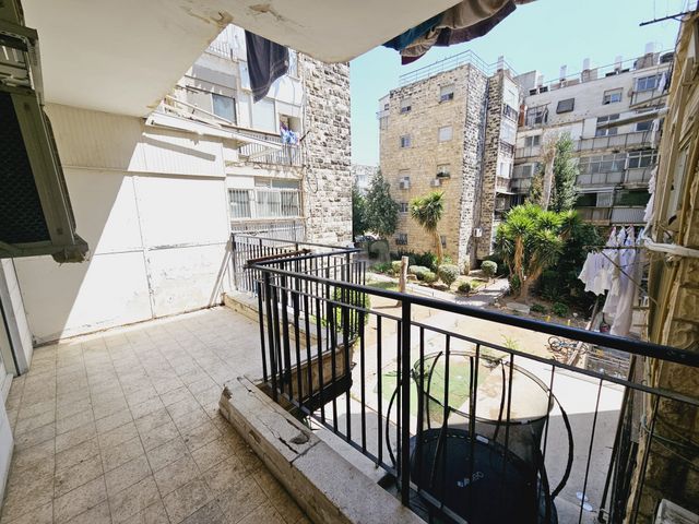 דירה למכירה בירושלים (תיווך) — 3