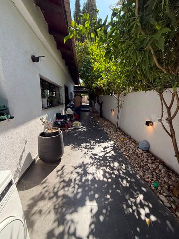 Holon, Israel 15
