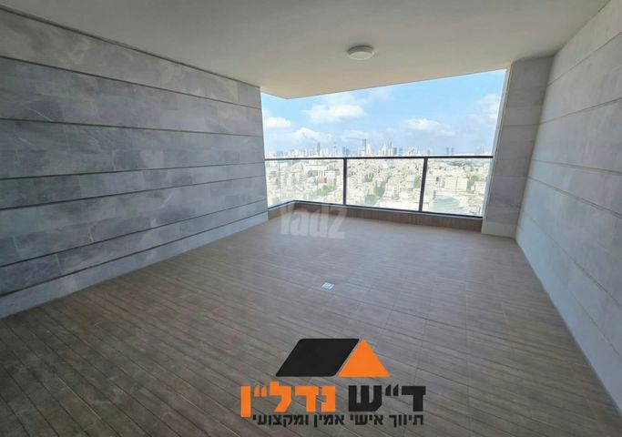 דירה