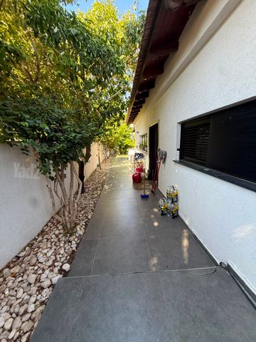 Holon, Israel 7