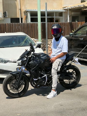 מודעת רכב קאוואסאקי Z650
