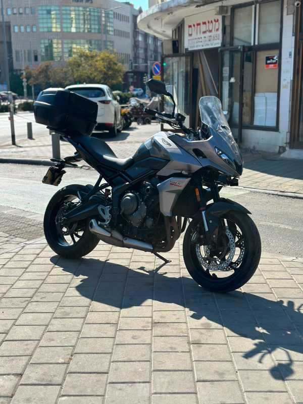 מודעת רכב טריומף Tiger 660