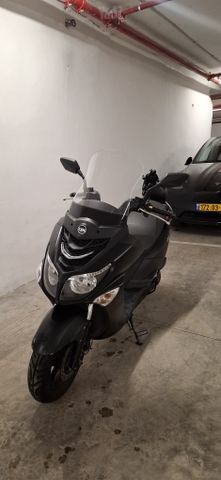 מודעת רכב סאן יאנג ג'וי רייד 200