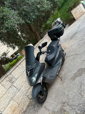 מודעת רכב סאן יאנג ג'וי רייד 200