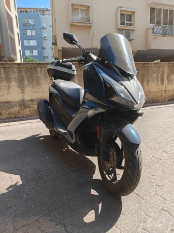 מודעת רכב קימקו דאון-טאון 350