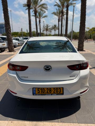 מודעת רכב מאזדה 3 1