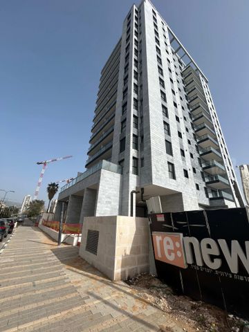 ז'בוטינסקי 71