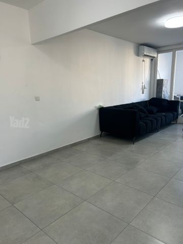 לוין אפשטיין 10